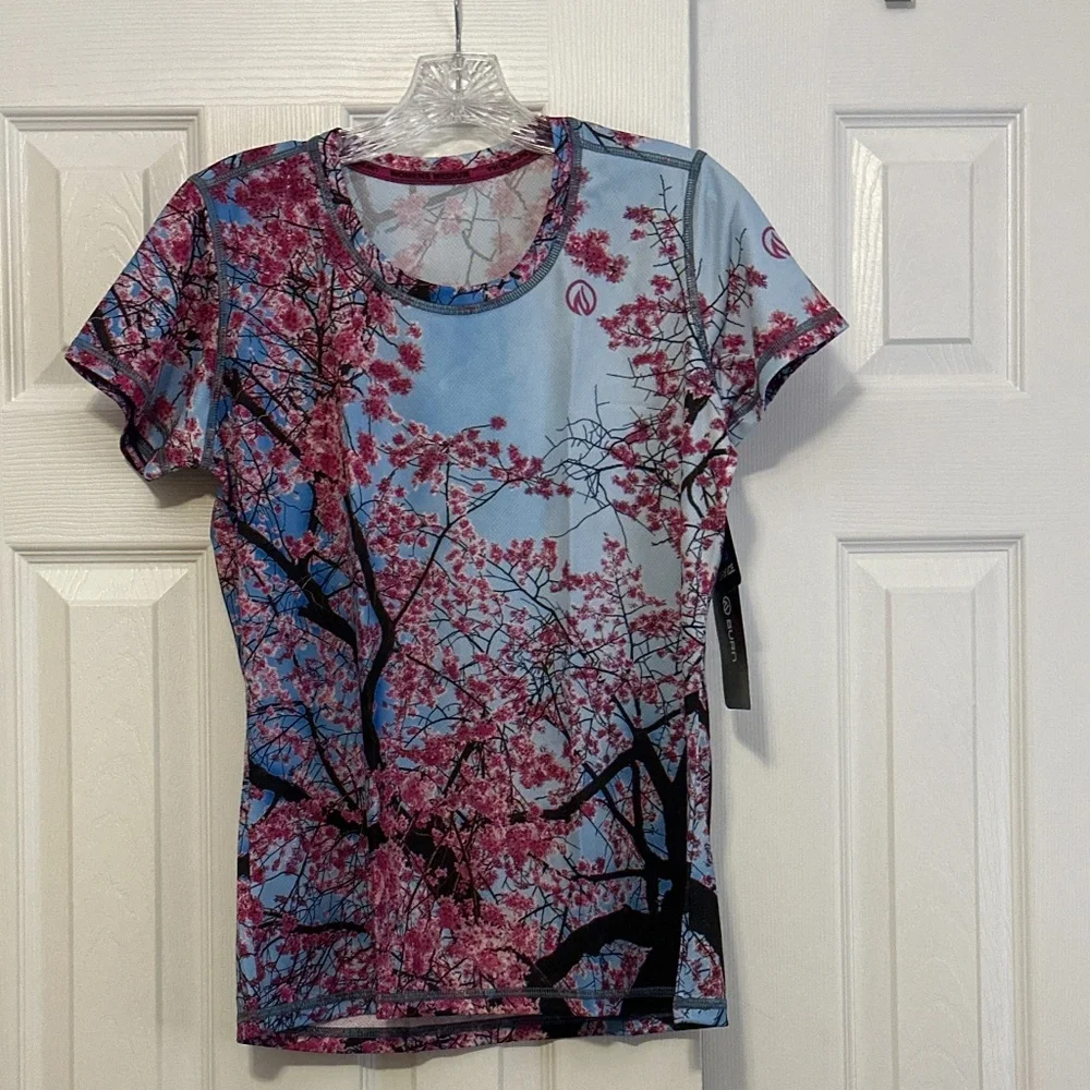 Tech tee - Picture 1 of 1
